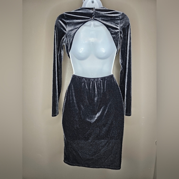 FASHION NOVA Charcoal Velvet Mini Dress. Size: Small - Picture 4 of 14